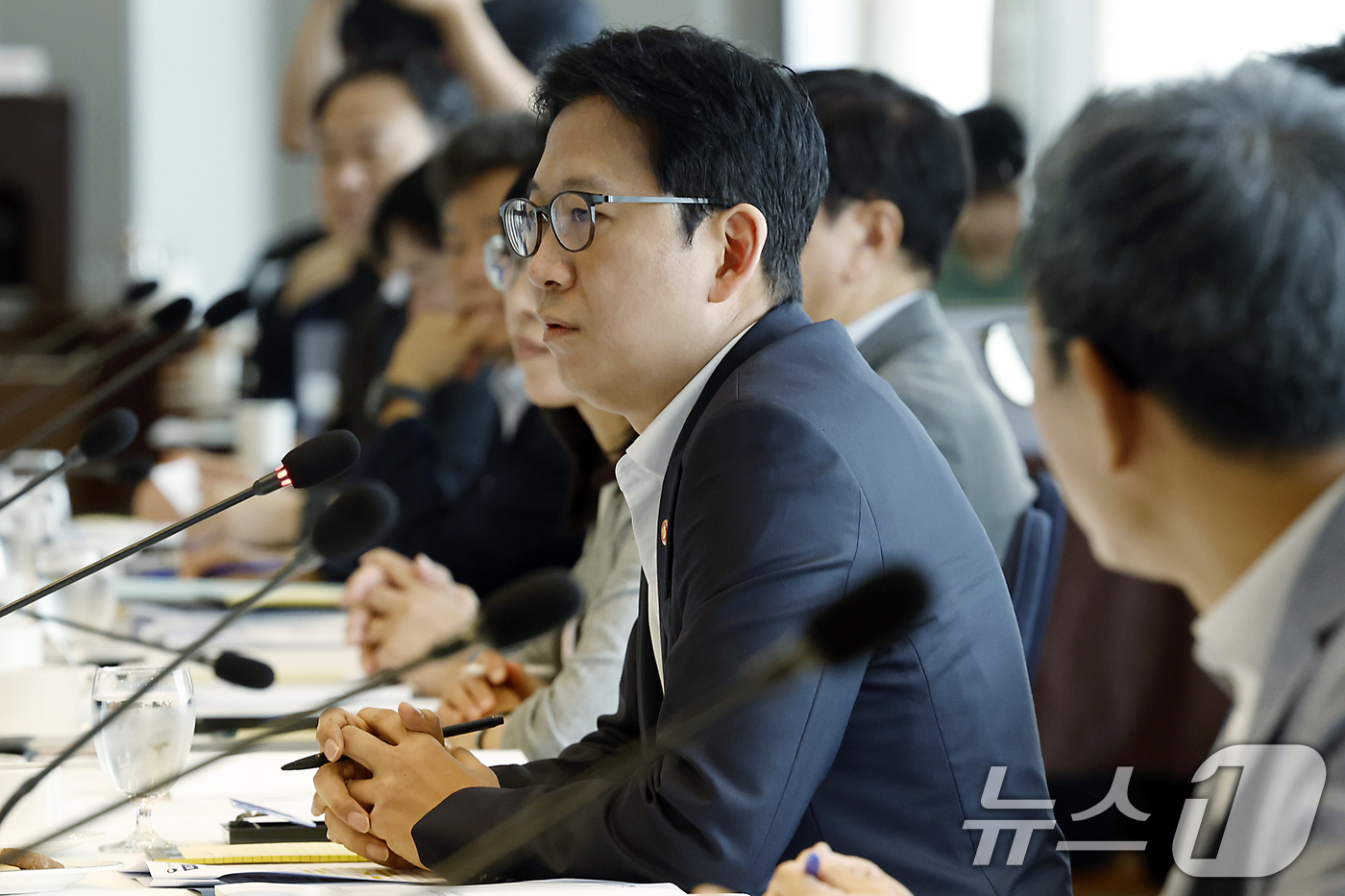(서울=뉴스1) 박정호 기자 = 배경훈 부총리 겸 과학기술정보통신부 장관이 27일 오전 서울시 중구 을지로 프레지던트호텔에서 열린 제2차 과학기술·인공지능 미래전략회의에서 인사말을 …