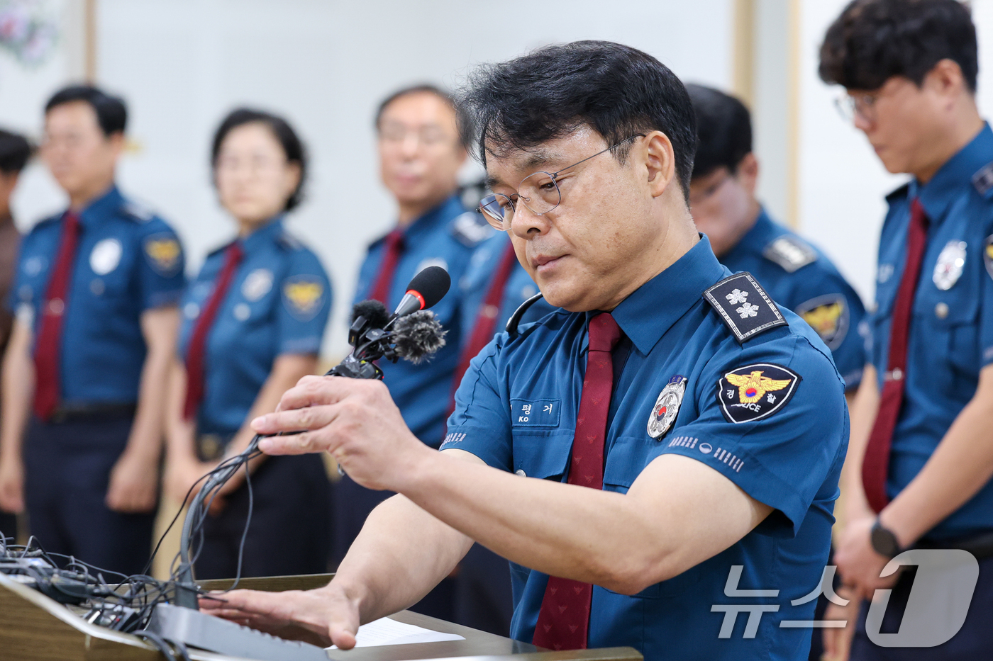 (제주=뉴스1) 안은나 기자 = 고평기 제주경찰청장이 27일 청사에서 열린 지휘부 회의에서 장미란 씨 등 실종사건 허위 종결 사태와 관련, 대도민 메시지를 발표하고 있다. 2026 …