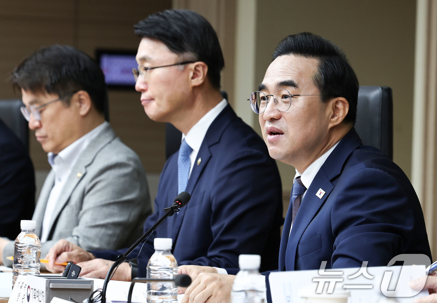 (서울=뉴스1) 이종수 기자 = 박홍근 기획예산처 장관이 27일 오전 서울 중구 예금보험공사에서 열린 제2차 재정운용전략협의회에서 모두발언을 하고 있다. 2026.8.27/뉴스1