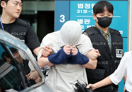 [속보] '中유학생 살해' 중국인 강사 신상공개 결정…내달 1일부터
