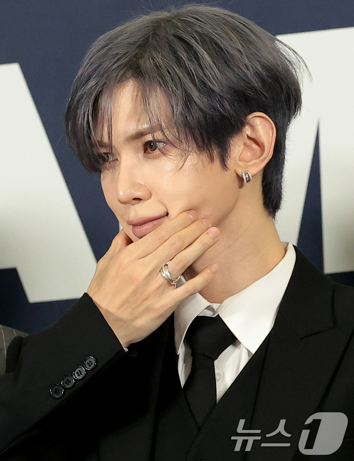 (고양=뉴스1) 권현진 기자 = 그룹 에이티즈 여상이 27일 오후 경기도 고양시 일산서구 킨텍스에서 열린 ‘2026 케이 월드 드림 어워즈(2026 KWDA)’ 시상식에 참석해 포 …