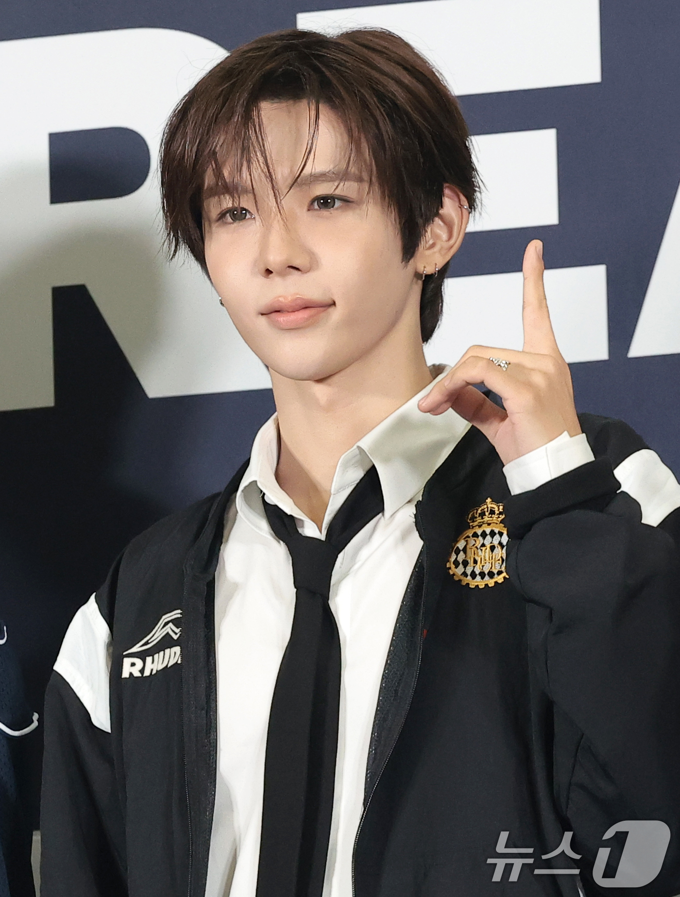 (고양=뉴스1) 권현진 기자 = 그룹 라이즈 쇼타로가 27일 경기도 고양시 일산서구 킨텍스에서 열린 ‘2026 케이 월드 드림 어워즈(2026 KWDA)’ 시상식에서 포즈를 취하고 …