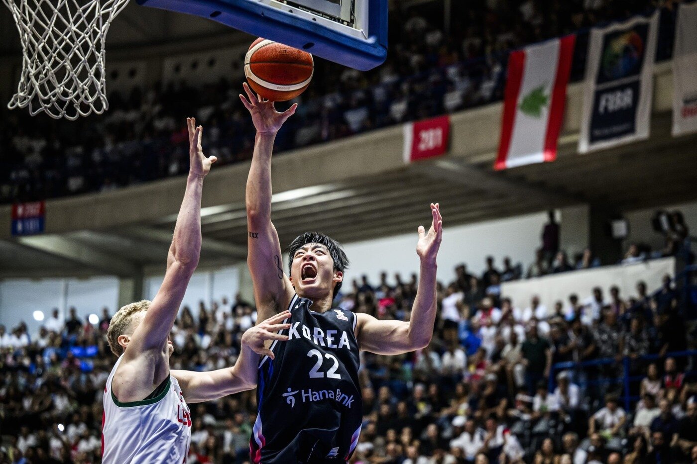 본문 이미지 - 한국 남자 농구대표팀이 28일(한국시간) 열린 2027 FIBA 농구 월드컵 아시아 예선 2라운드 F조 1차전에서 레바논에 74-93으로 졌다. (FIBA 제공)
