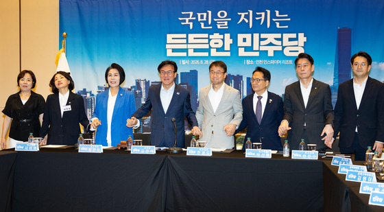 與, 김민석·정청래 충돌 진화 주력…金 "단합·확장에 모두 함께할 것"