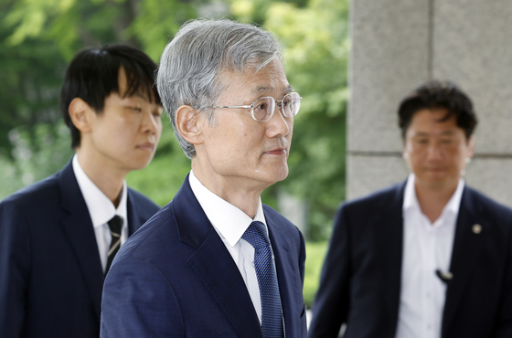 대법원 도착한 조희대 대법원장