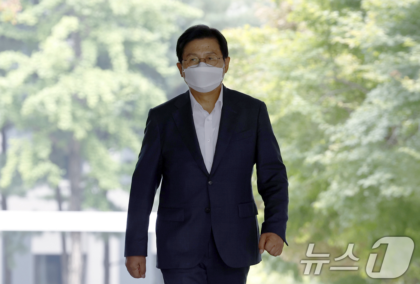 (서울=뉴스1) 박정호 기자 = 황교안 자유와혁신 대표가 28일 오전 서울시 서초구 서초동 서울중앙지방법원에서 열린 내란선동 등 관련 공판에 출석하고 있다.  2026.8.28/뉴 …