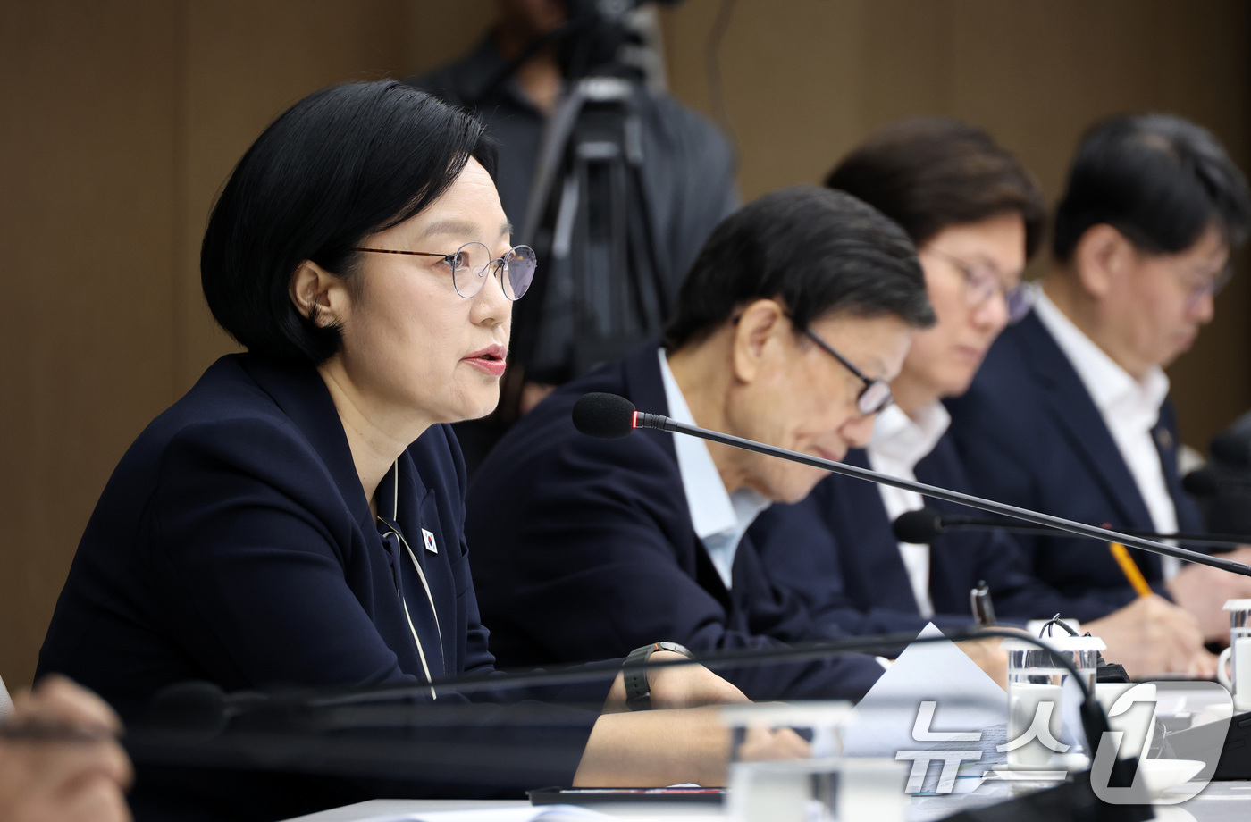 (서울=뉴스1) 이종덕 기자 = 한성숙 국무총리가 28일 오전 서울 중구 대한상공회의소에서 열린 경제협·단체 규제합리화 간담회에서 모두발언 하고 있다.(공동취재) 2026.8.28 …