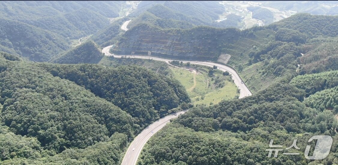 본문 이미지 - 전북 진안군민들의 20년 숙원 사업이었던 보령재 선형개량공사가 정부의 예비타당성조사를 통과했다.(진안군제공, 재판매 및 DB금지)2026.8.28/뉴스1
