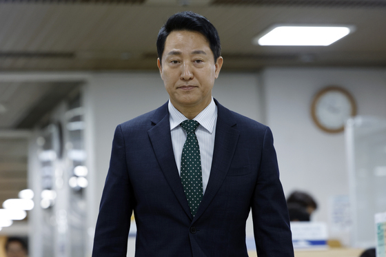 항소심 공판 출석하는 오세훈 서울시장