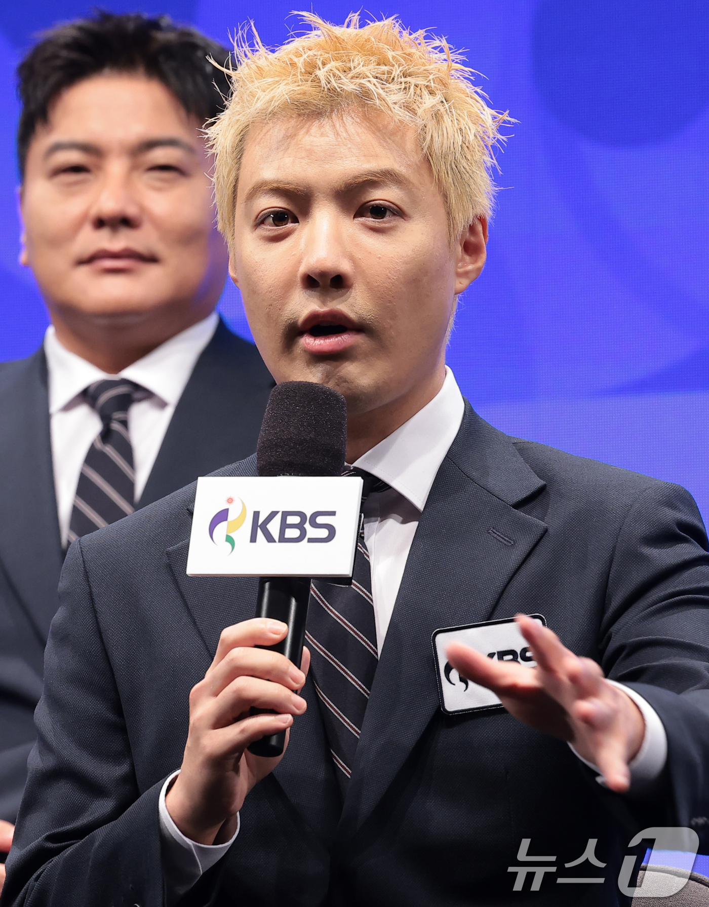 (서울=뉴스1) 권현진 기자 = 방송인 강남이 28일 서울 여의도 KBS 아트홀에서 진행된 '2026 아이치-나고야 아시안게임' 제작발표회에 참석해 인사말을 하고 있다. 2026. …
