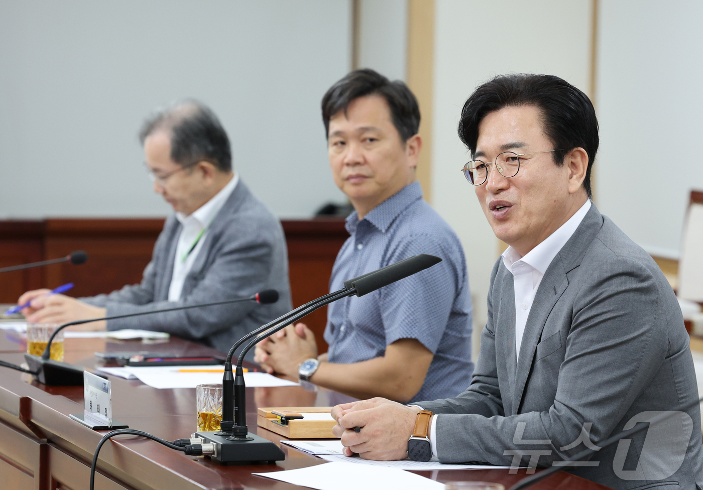 (대전=뉴스1) 김기태 기자 = 허태정 대전시장이 28일 대전시청에서 열린 대전형 응급의료체계 구축을 위한 종합병원장 협력회의에서 발언하고 있다. 2026.8.28/뉴스1