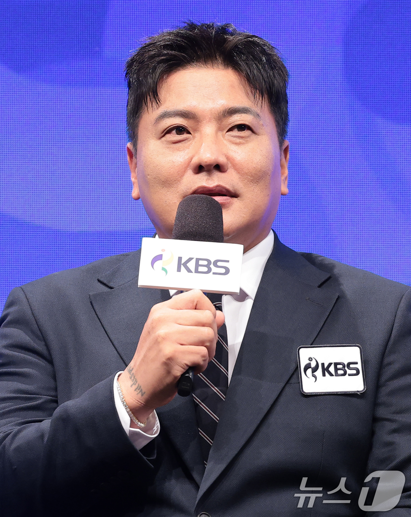 (서울=뉴스1) 권현진 기자 = 김태균 해설위원이 28일 서울 여의도 KBS 아트홀에서 진행된 '2026 아이치-나고야 아시안게임' 제작발표회에 참석해 인사말을 하고 있다. 202 …
