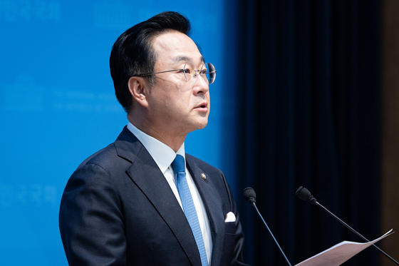 與 "靑 대법관 재제청은 불가피…조희대 똑바로 행사해야"