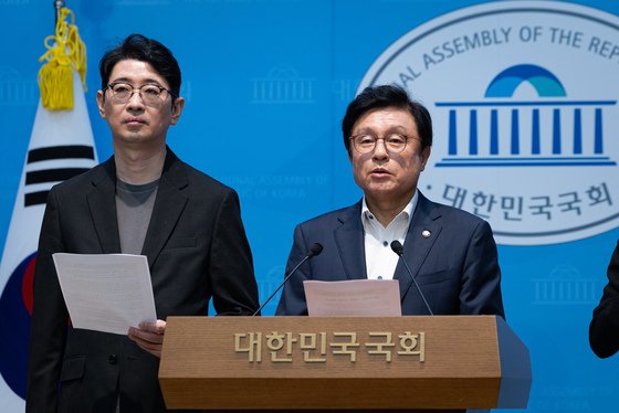 野 "李 대법관 후보자 반려는 위헌…대법 길들이기 신호탄"(종합)