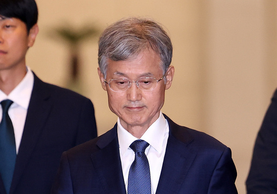 조희대 대법원장의 굳은 퇴근길