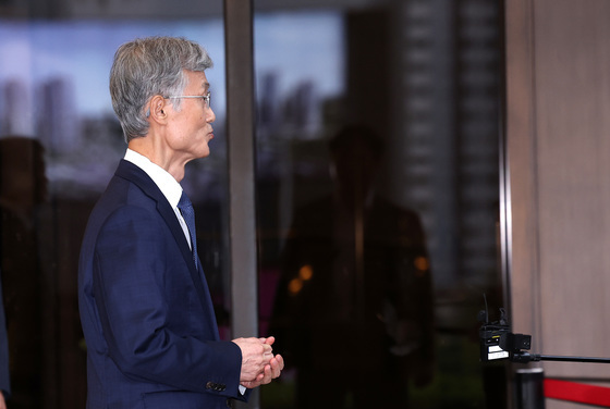 조희대 대법원장 “심려 끼쳐 국민께 죄송…내주 공식입장 낼 것”