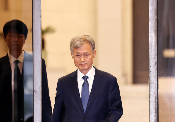 조희대 대법원장 "국민 여러분께 심려 끼쳐 송구"