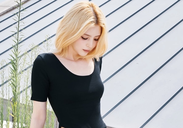 한소희, 금발 변신 후 물오른 미모…독보적 분위기 [N샷]