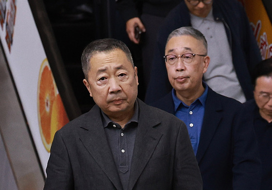 두산 박정원 회장·박지원 부회장, 네팔 실종자 수색 지원