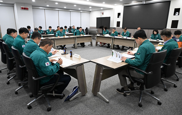 극한 폭염 장기화에 서울 온열질환자 162명…서울시 긴급회의