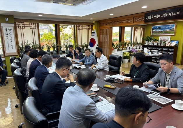 논산시, 시민행복채움센터 천장 붕괴사고 정밀조사 착수