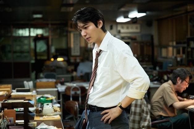 '암살자(들)' 이민호, 신입기자 됐다…영부인 저격 사건 진실 추적