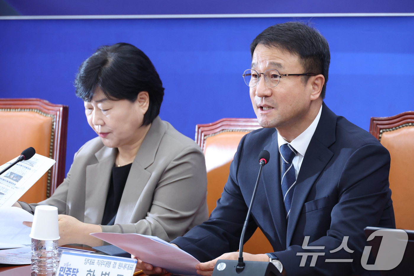 (서울=뉴스1) 신웅수 기자 = 한병도 더불어민주당 당대표 직무대행 겸 원내대표가 3일 서울 여의도 국회에서 열린 형사소송법 개정 국민보고회에서 발언하고 있다. 2026.8.3/뉴 …