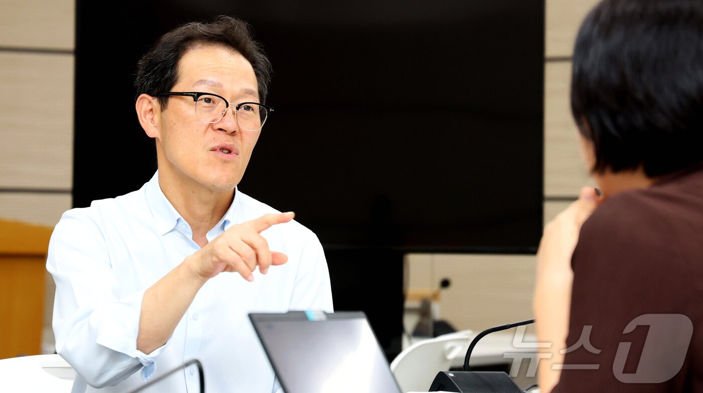 본문 이미지 - 최경일 보건복지부 첨단의료지원관이 3일 세종시 정부세종청사에서 뉴스1과 인터뷰를 하고 있다.  ⓒ 뉴스1 김기남 기자