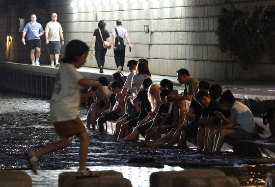 전주 27.8도·부안 27.1도·익산 26.9도…잠 못 드는 전북의 밤
