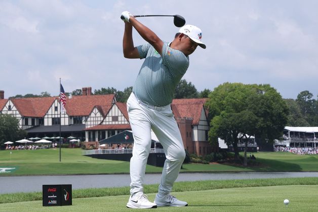 '5언더파' 김시우, PGA 투어 챔피언십 3라운드 공동 13위 도약