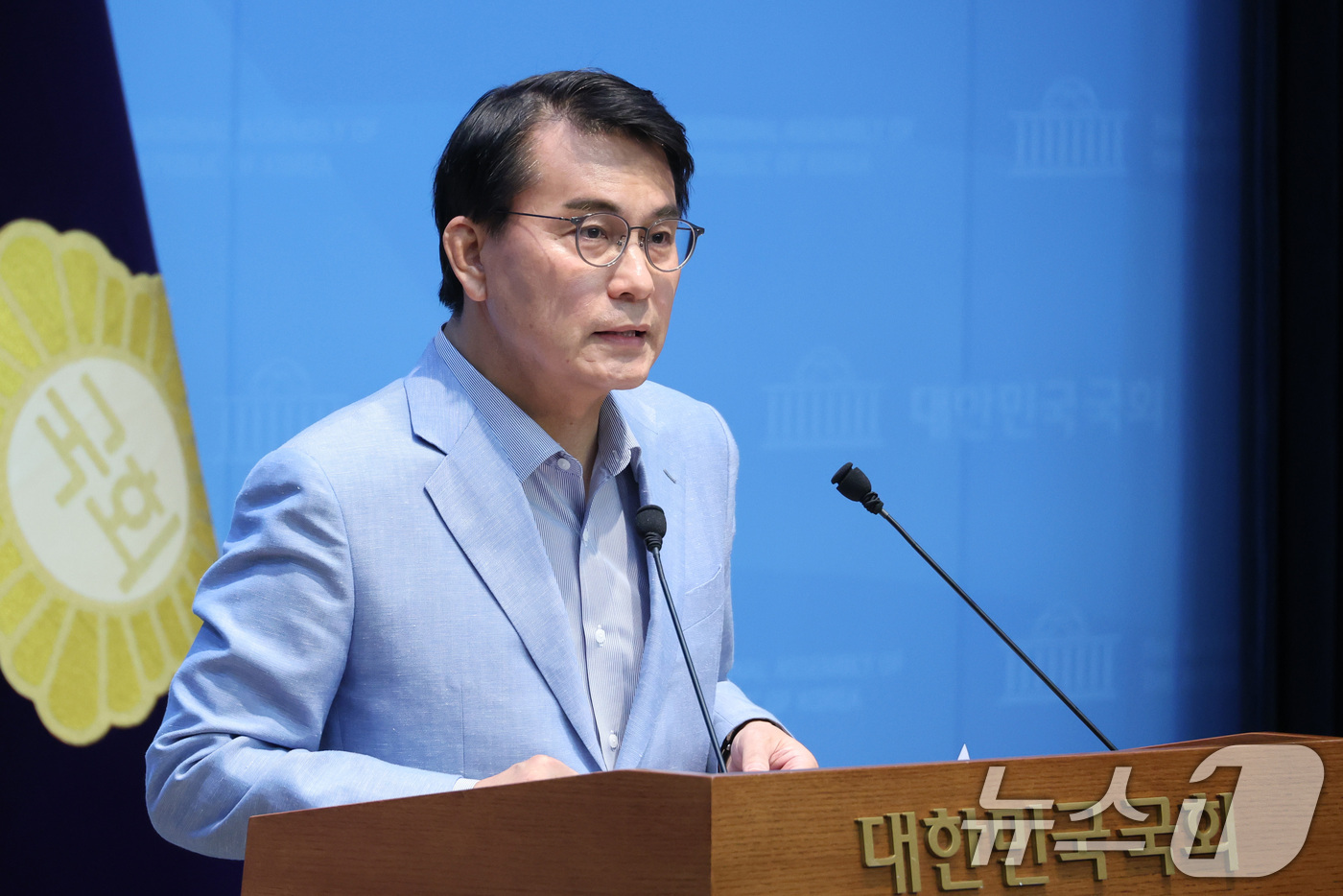 (서울=뉴스1) 신웅수 기자 = 윤상현 6.3 지방선거 투표용지 부족사태 등 국민참정권 침해 진상규명 및 선거관리 개혁을 위한 국정조사특별위원회 위원장이 30일 서울 여의도 국회 …