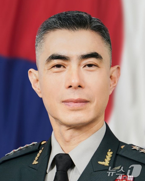 (서울=뉴스1) 이재명 기자 = 이재명 대통령은 30일 국방부 장관 후보자에 강신철 駐사우디아라비아왕국대한민국대사관 특명전권대사를 지명했다. (청와대 제공. 재판매 및 DB 금지) …