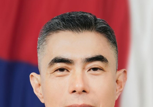 李대통령, 국방부 장관 후보자에 강신철 특명전권대사 지명
