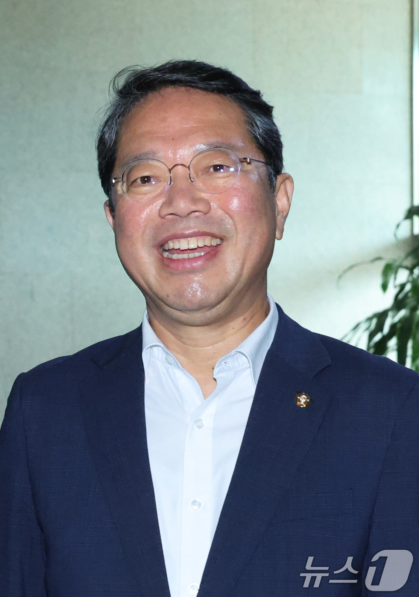 (서울=뉴스1) 신웅수 기자 = 법무부 장관 후보자로 지명된 김승원 더불어민주당 의원이 30일 서울 여의도 국회에서 열린 조희대 대법원장의 법사위 불출석 사유서 제출 관련 기자간담 …