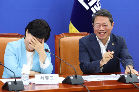 김승원 법무부 장관 후보자 '미소'