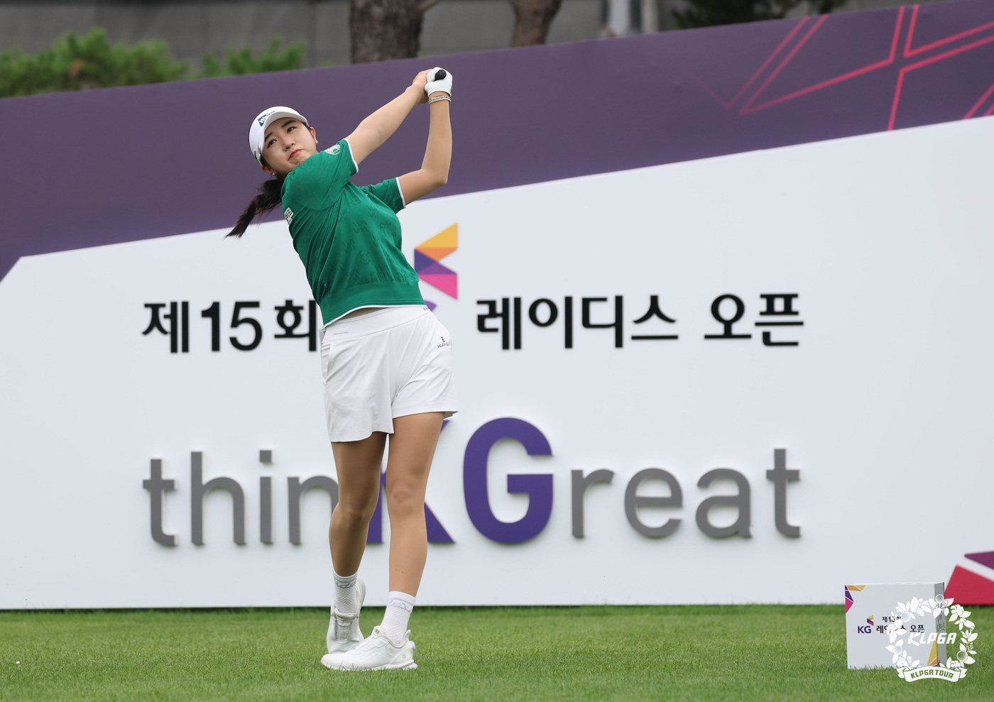 (서울=뉴스1) = 골퍼 박혜준이 30일 경기도 용인시에 위치한 써닝포인트 컨트리클럽에서 열린 '제15회 KG 레이디스 오픈' 최종 라운드 1번홀에서 티샷을 하고 있다. (KLPG …