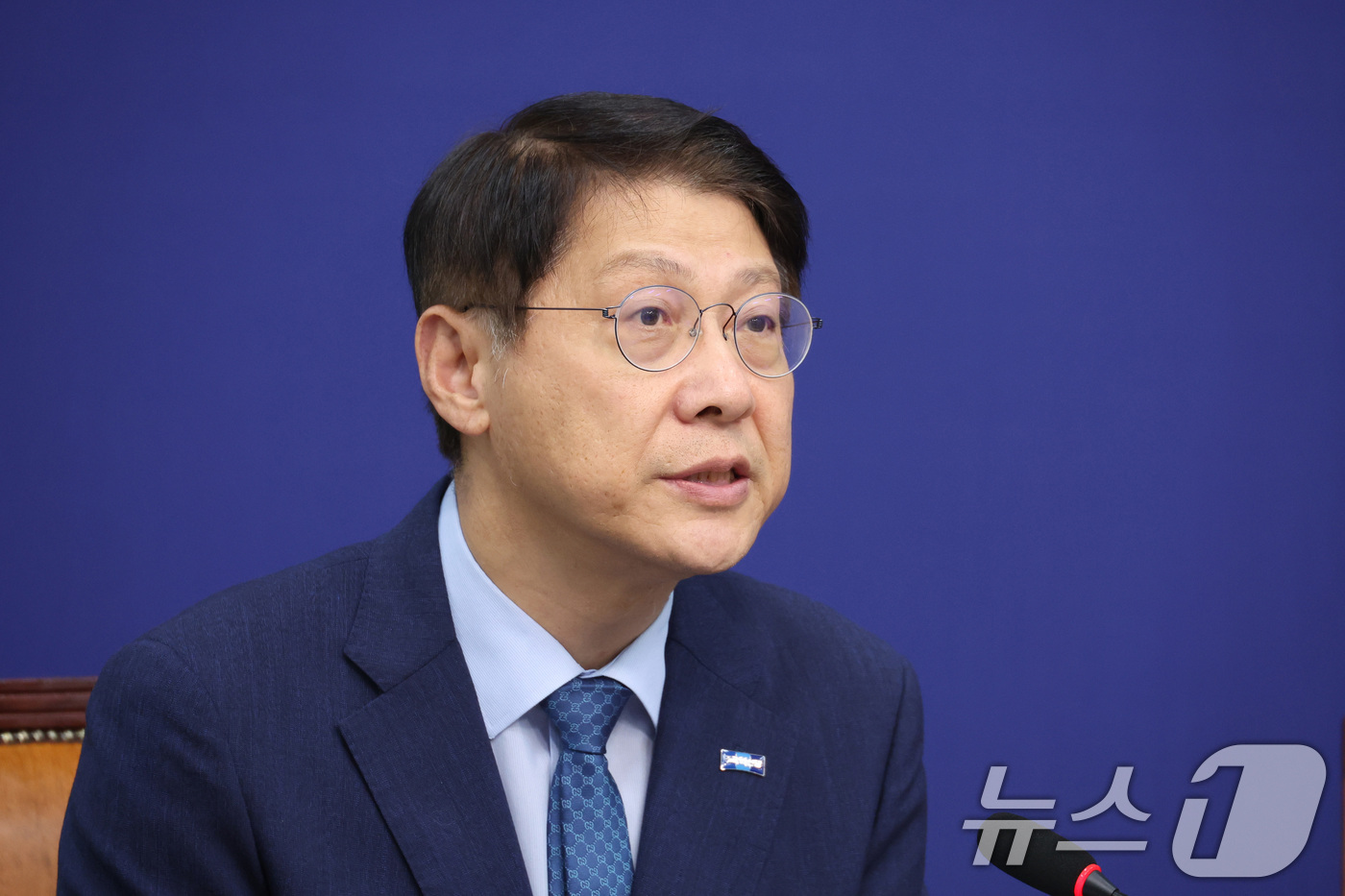 (서울=뉴스1) 신웅수 기자 = 김형연 조국혁신당 최고위원이 31일 서울 여의도 국회에서 열린 최고위원회에서 발언하고 있다.이해민 조국혁신당 의원이 청와대 AI미래기획수석비서관으로 …