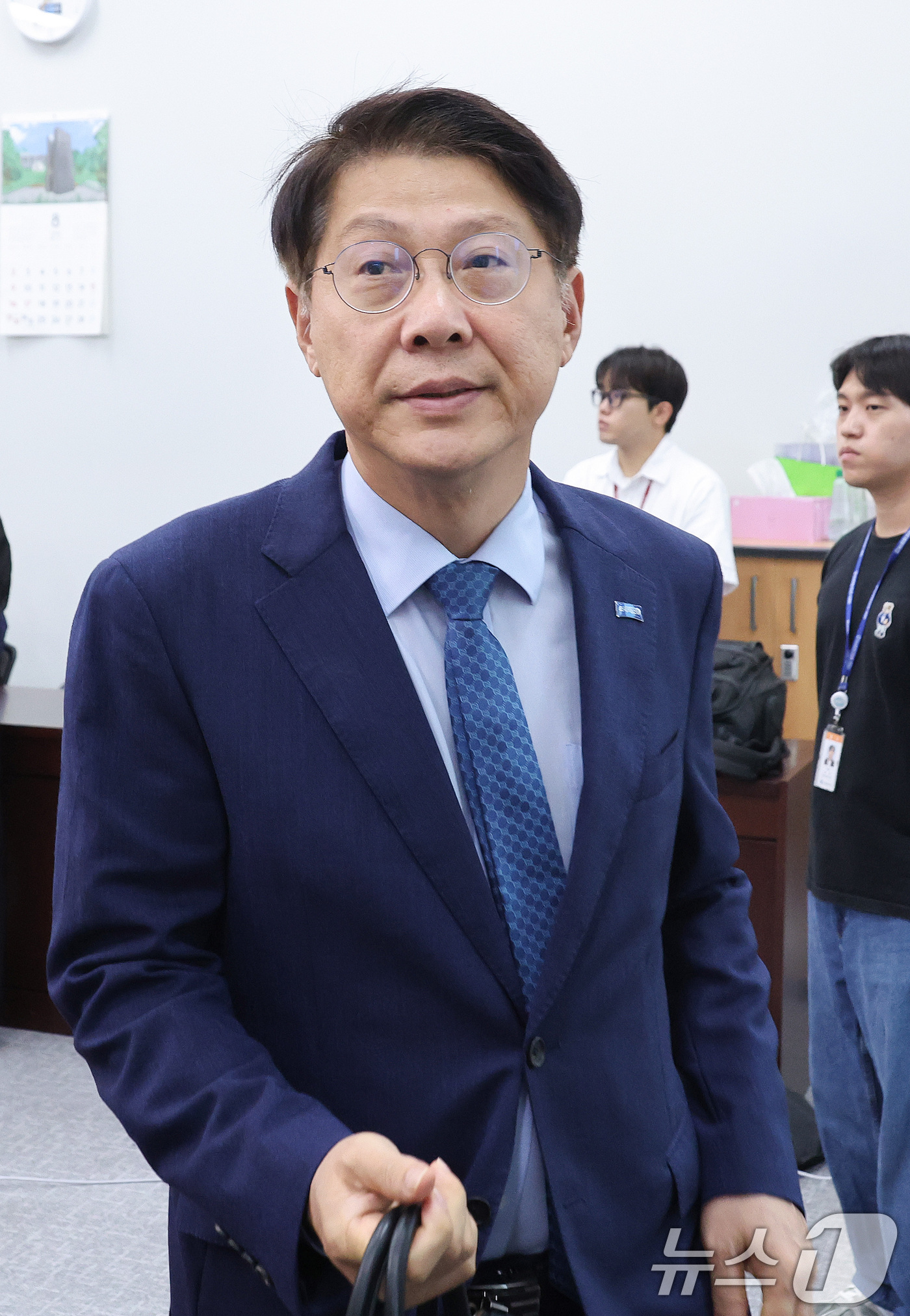 (서울=뉴스1) 신웅수 기자 = 김형연 조국혁신당 최고위원이 31일 서울 여의도 국회에서 열린 최고위원회에 참석하고 있다.이해민 조국혁신당 의원이 청와대 AI미래기획수석비서관으로 …