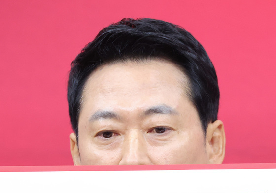 김승원 후보자 SNS 든 장동혁