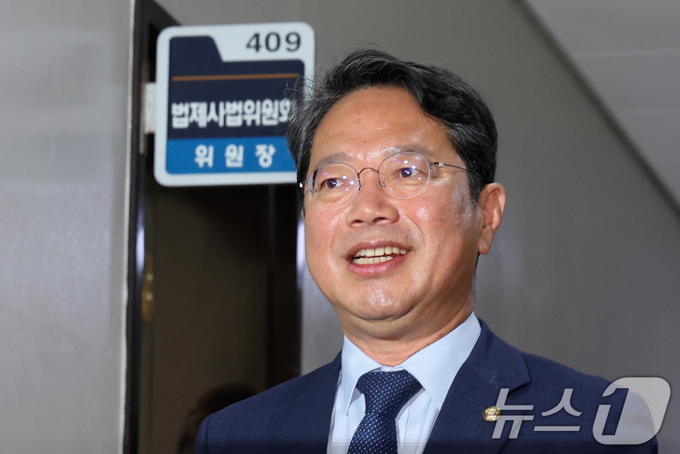 (서울=뉴스1) 황기선 기자 = 법무부 장관 후보자로 지명된 김승원 법제사법위원회 소위원장이 31일 오전 서울 여의도 국회에서 열린 법사위 법안심사제1소위원회에 참석하고 있다. 2 …