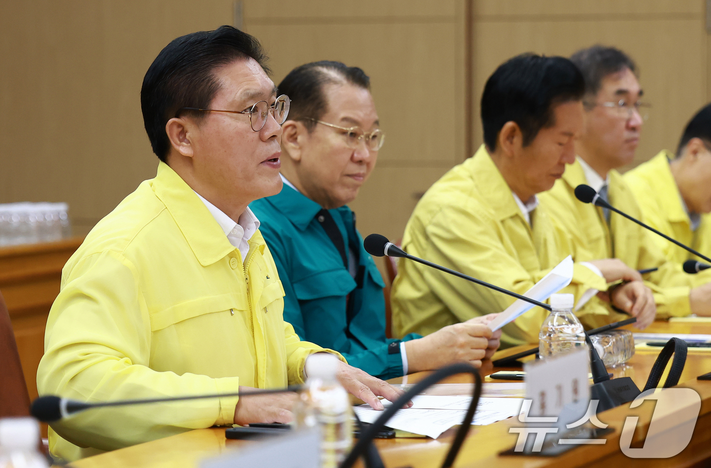 (서울=뉴스1) 이종덕 기자 = 송석준 국회 외교통일위원장이 31일 서울 종로구 외교부 청사에서 열린 국회 외교통일위원회 대상 네팔 대홍수 관련 브리핑에서 모두발언하고 있다.(공동 …