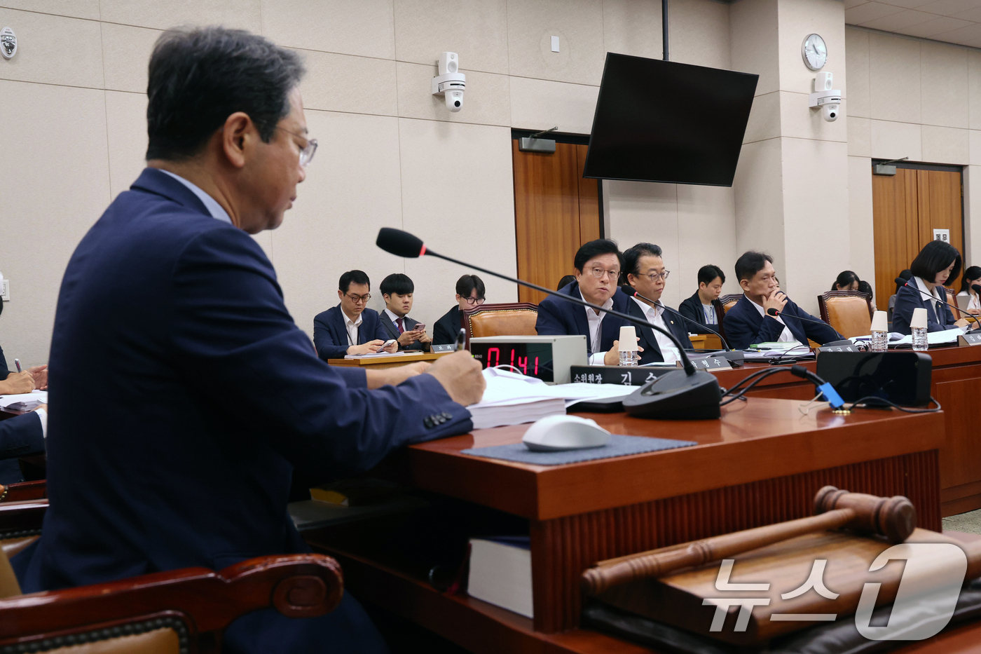 (서울=뉴스1) 황기선 기자 = 박형수 국민의힘 의원이 31일 오전 서울 여의도 국회에서 열린 법제사법위원회 법안심사제1소위원회에서 발언을 하고 있다.이날 회의에서 박 의원은 법무 …