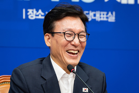 민주당, 오늘 '민주당TV' 첫방송…김민석 직접 출연해 '선제적 의제' 설정