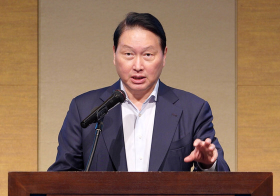 최태원 "日키옥시아와 반도체 공동생산 선택지…공장 건설도 검토"