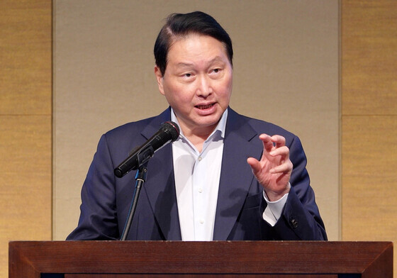 최태원 SK 회장, 울산 AI 데이터센터·제조 AX 현장 방문