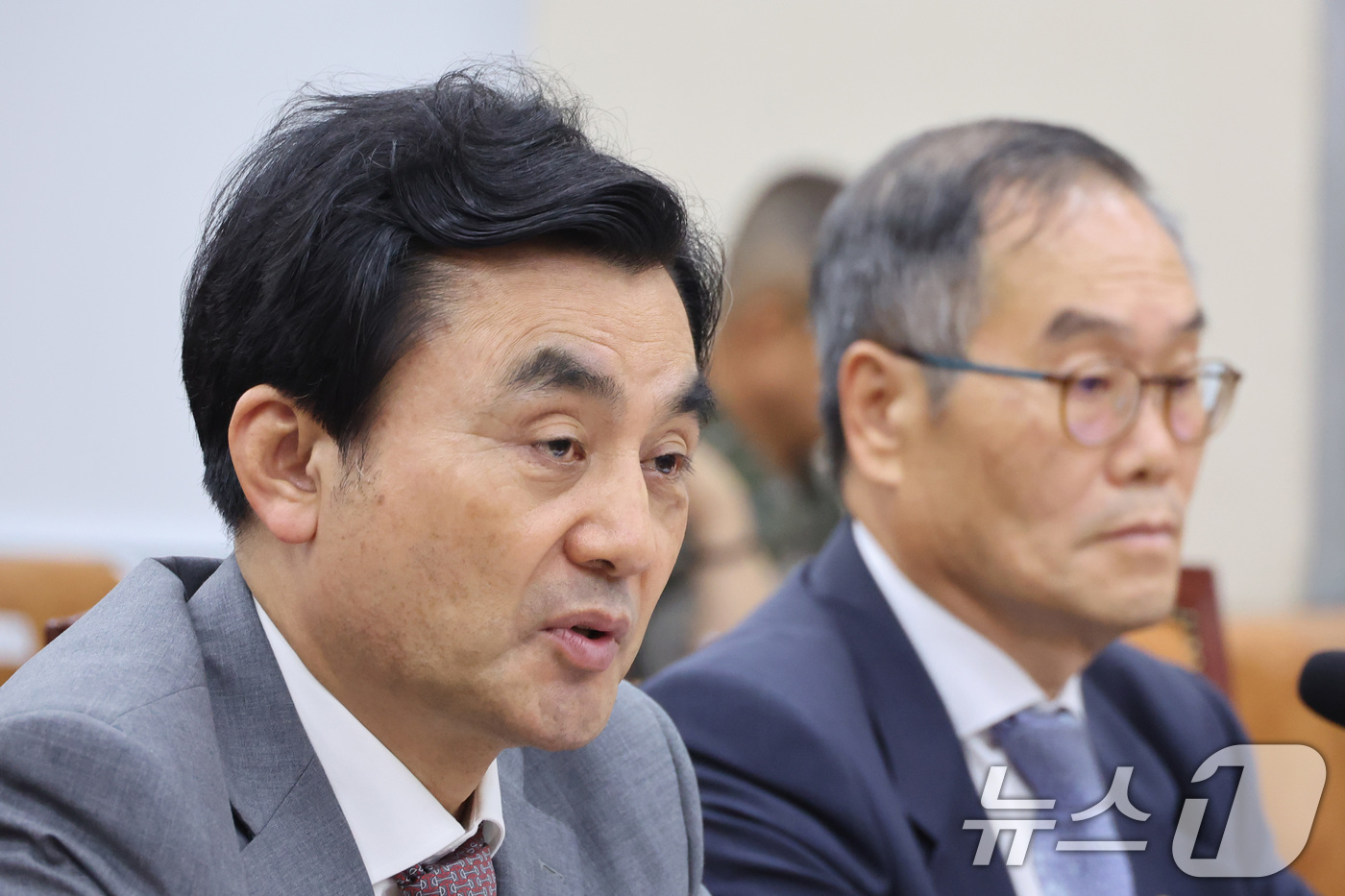 (서울=뉴스1) 신웅수 기자 = 안규백 국방부 장관이 31일 서울 여의도 국회에서 열린 국방위원회 전체회의에서 의원 질의에 답변하고 있다. 2026.8.31/뉴스1