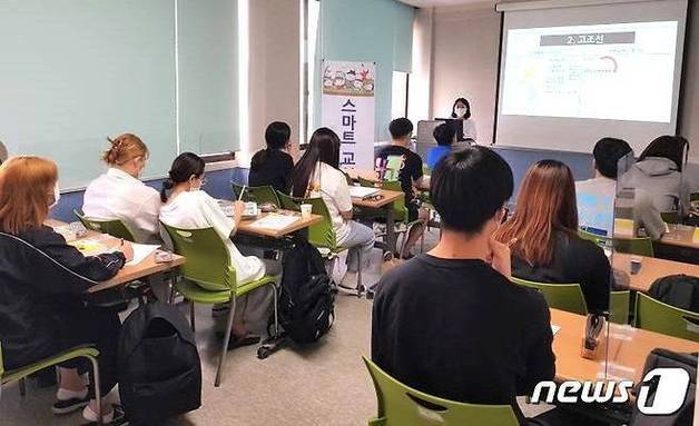 전주시 '학교밖 청소년' 243명 검정고시 합격…합격률 99%