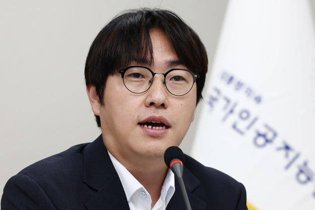 취임 소회 밝히는 하정우 신임 상근부위원장