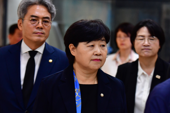 조희대 대법원장 부친 빈소 찾은 서영교 법사위원장
