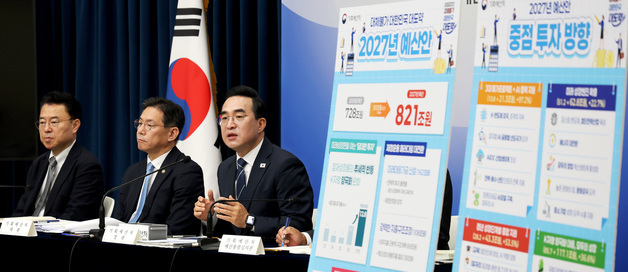 내년 국세수입 584.4조 '역대 최대'…반도체 호황에 올해보다 194조↑